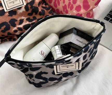 Trousse Maquillage aux Motifs Sauvages