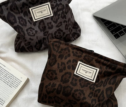 Trousse Maquillage aux Motifs Noirs Sauvages