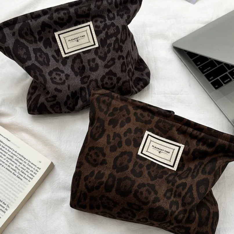 Trousse Maquillage aux Motifs Noirs Sauvages