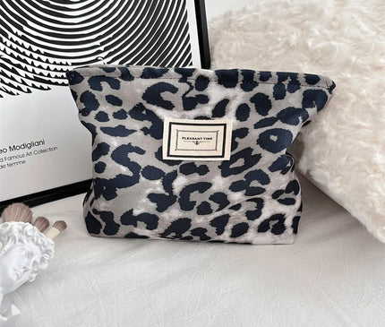 Trousse Maquillage aux Motifs Sauvages