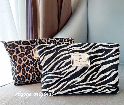 Trousse Maquillage Léopard Savane Veloutée