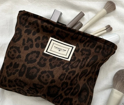 Trousse Maquillage aux Motifs Noirs Sauvages