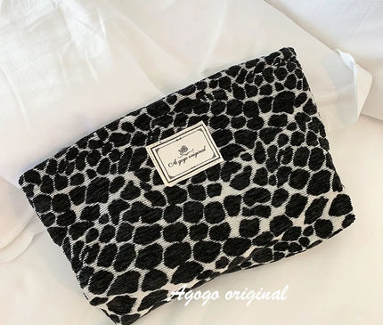 Trousse Maquillage Léopard Savane Veloutée